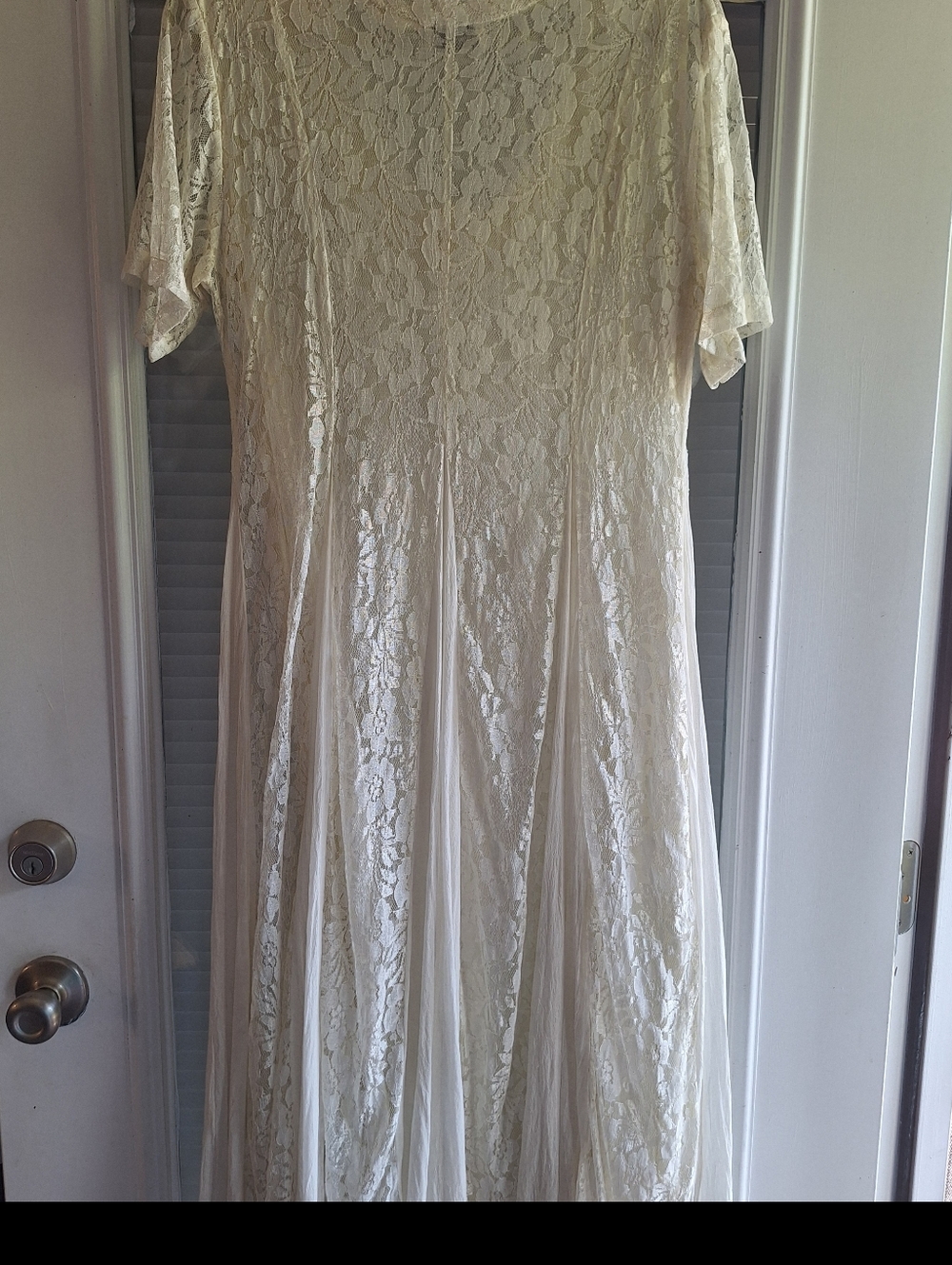 Vintage-Inspired Lace Wedding Dress | Ivory Boho Bridal Maxi | Flowing A-Line - Picture 6 of 8